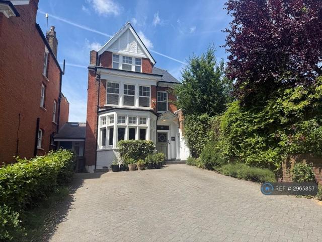 House for rent in Muswell Hill, Greater London