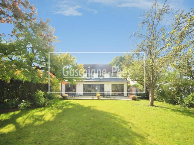 House for rent in Sutton Green, Woking
