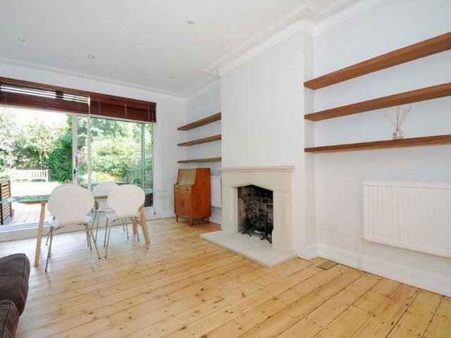 House for rent in Dartmouth Park, Greater London