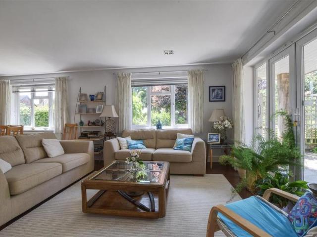 House for rent in Collington, Heathlands