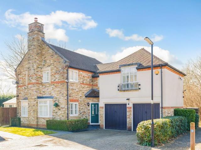 House for rent in Caterham-on-the-Hill, Hillview