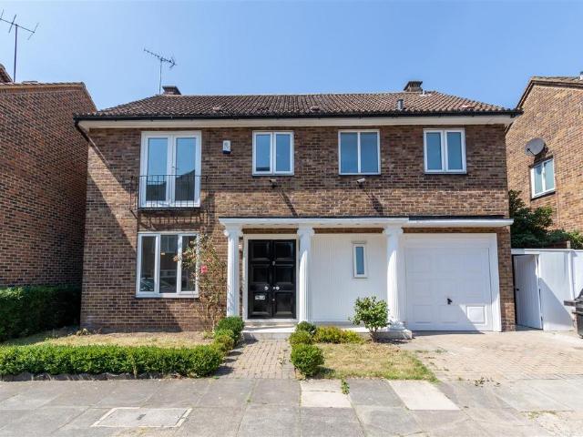 House for rent in Belsize Park, Greater London