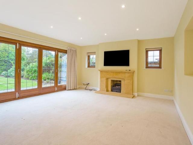 House for rent in Gerrards Cross, Tatling End