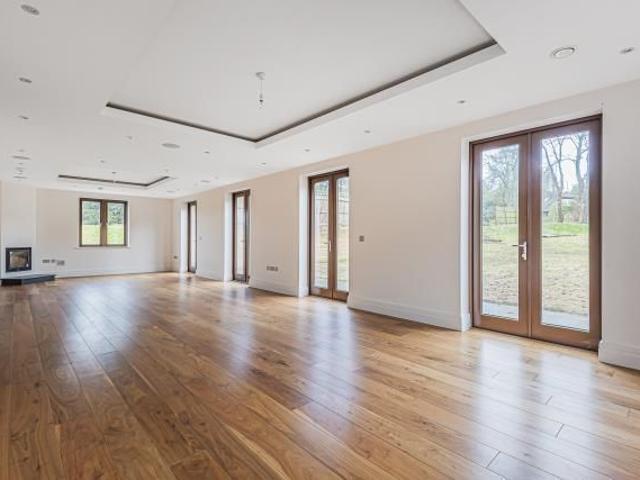 House for rent in Little Stanmore, Greater London