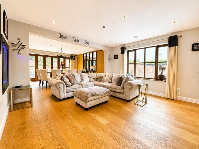House for rent in Ortongate Centre, Peterborough
