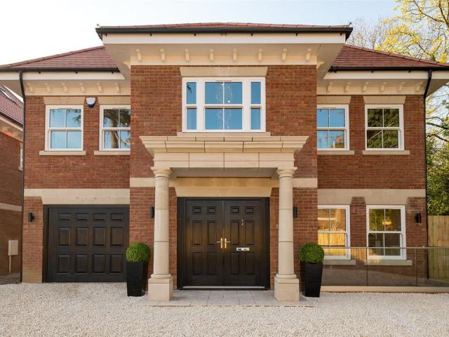 House for rent in Cockfosters, Greater London