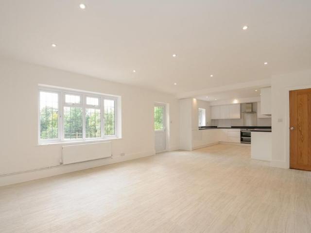 House for rent in Sandown Park, Kent
