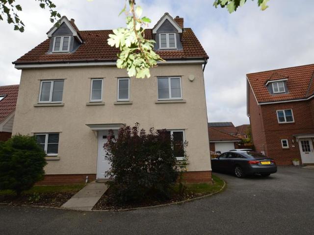 House for rent in Moreton Hall, Chedburgh