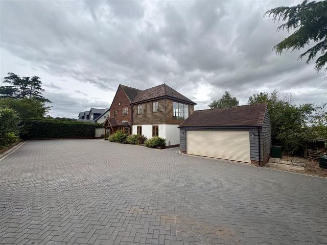 House for rent in Smestow, Great Chatwell