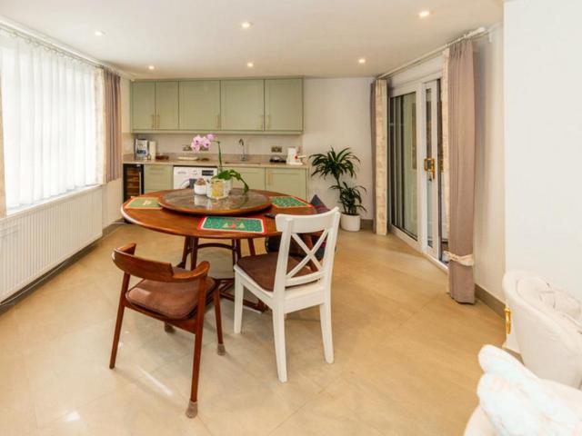 House for rent in Shinfield