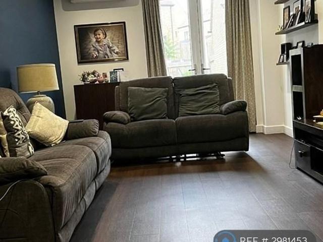 House for rent in London Borough of Croydon, Greater London
