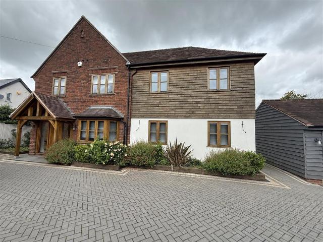 House for rent in Smestow, Great Chatwell
