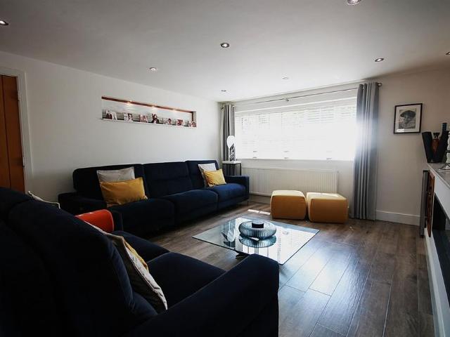 House for rent in Colshaw Farm, Wilmslow