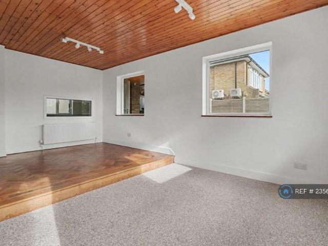 House for rent in Alton Barnes, Essex