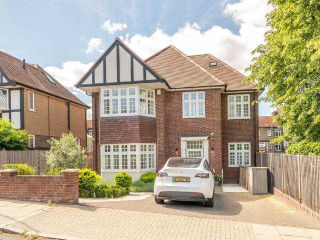 House for rent in Preston, Greater London