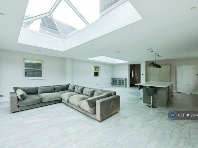 House for rent in Meadvale, Red Hill