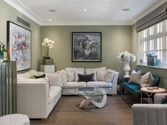House for rent in Golders Green, Greater London