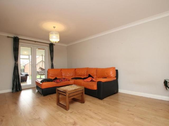 House for rent in Corby
