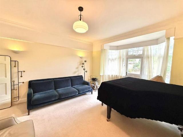 House for rent in Blackhills, Surrey