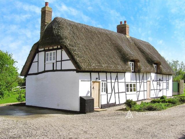 House for rent in Grendon Underwood