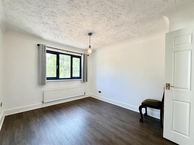 House for rent in The Hale, Mill Hill