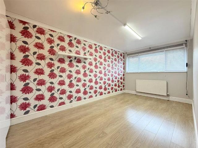 House for rent in High Barnet, Greater London