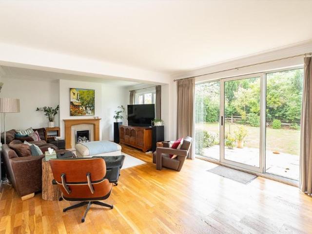 House for rent in Blackhills, Surrey