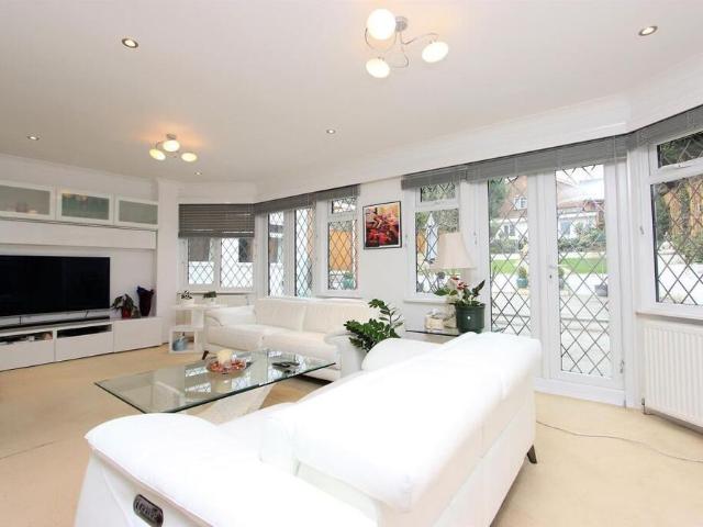 House for rent in Nork, Red Hill