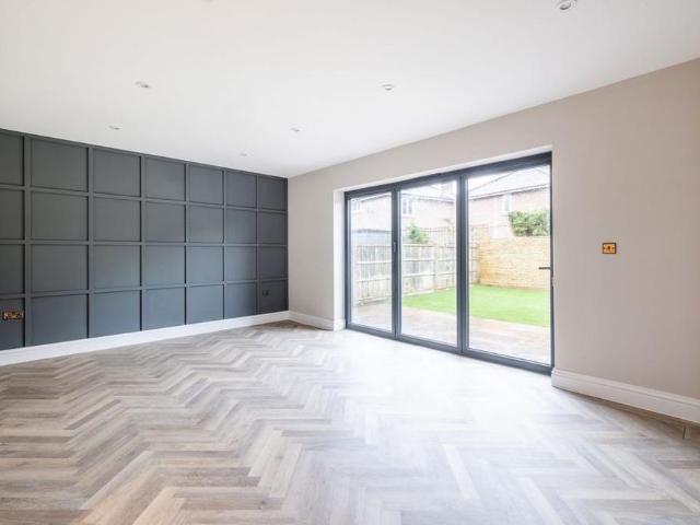 House for rent in Perryfields, West Sussex
