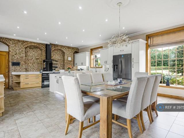 House for rent in Batchworth, Hertfordshire