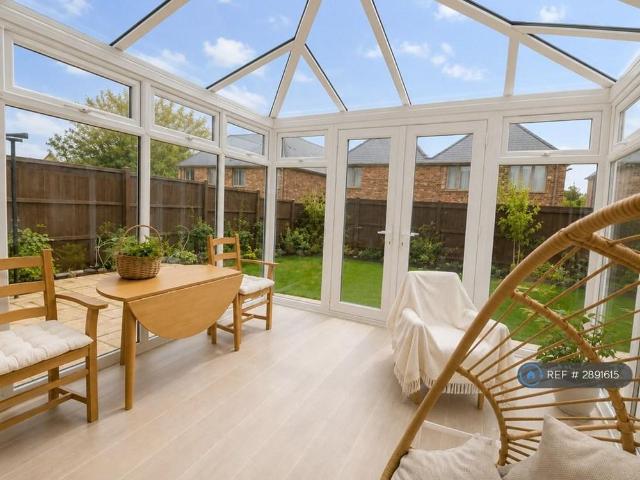 House for rent in Barton Park, The Slade