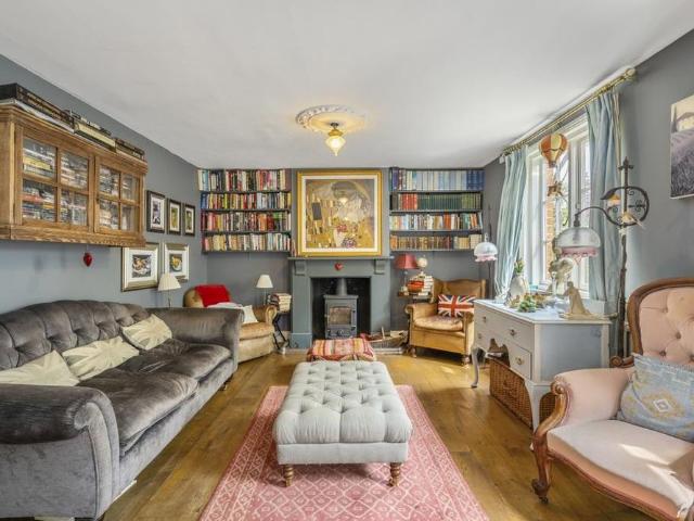 House for rent in Wrecclesham, Fole