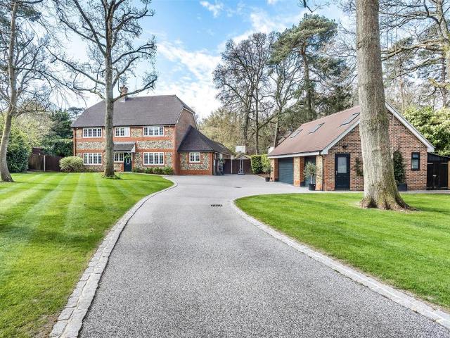 House for rent in Hart, Hampshire