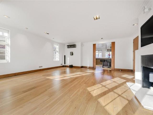 House for rent in Hampstead Garden Suburb, Greater London