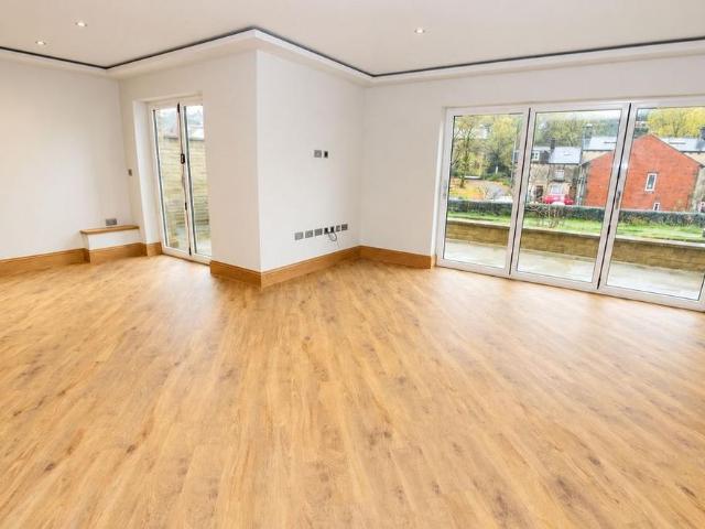 House for rent in Walsden, Calderdale