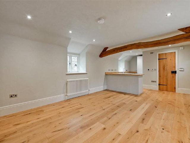 House for rent in Evershot, Oxfordshire