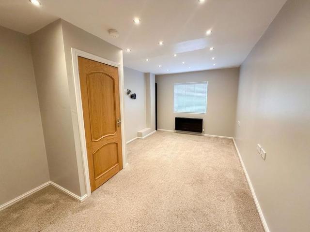 House for rent in Fulshaw Park, Wilmslow