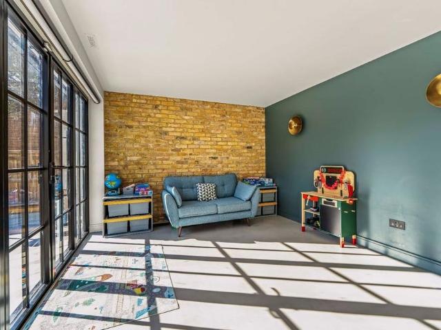 House for rent in Hampton, Greater London