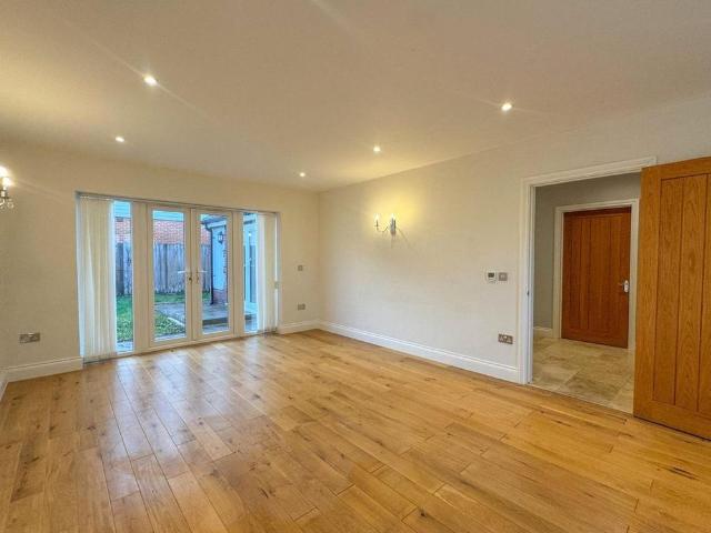 House for rent in Buckley Wells, Bury