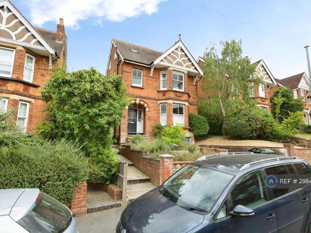 House for rent in Reigate, Reigate and Banstead