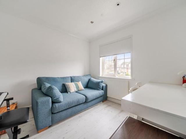 House for rent in Perryfields, West Sussex