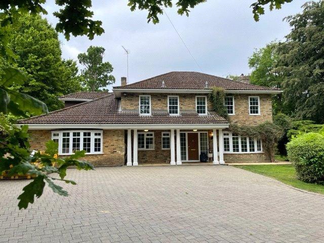 House for rent in West Byfleet, Woking