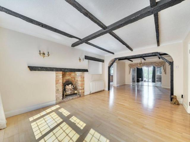 House for rent in Northwood, Greater London