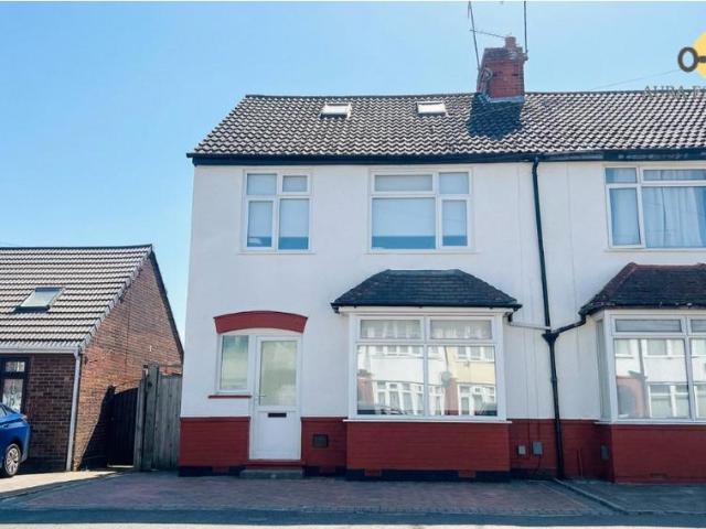 House for rent in Marsh Farm, Spring Park