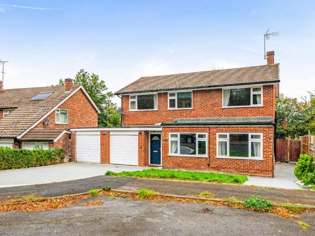 House for rent in Purley on Thames, West Berkshire