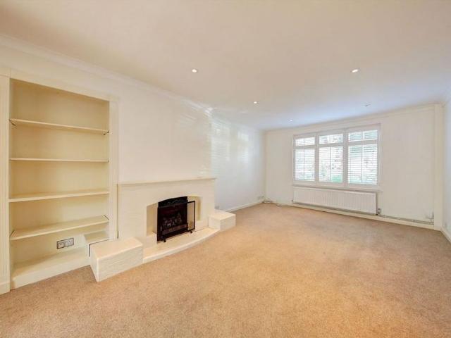 House for rent in Hampton Hill, Greater London