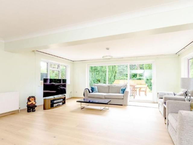 House for rent in Binscombe, Fole