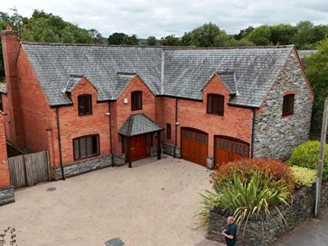 Apartment for rent in Elmfield, Leicestershire