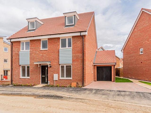 Apartment for rent in Whitehouse, Milton Keynes