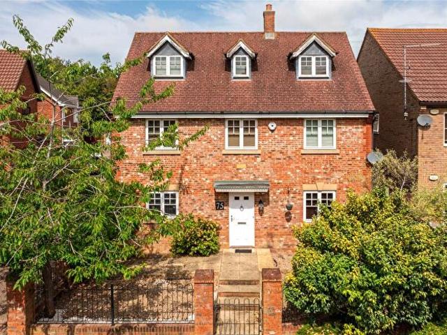 Apartment for rent in Grange Farm, Shenley Church End
